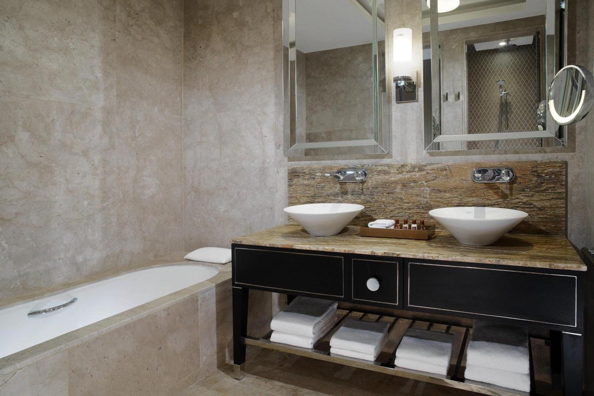 Sheraton Grand Adana Ngoại thất bức ảnh